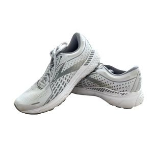 Brooks Adrenaline GTS 21 Running Shoe, Women's Size 11‎ - White/Grey